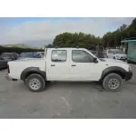 NISSAN PICK-UP (D22) '2004 TD DOBLE CABINA NAVARA 4X4 BLANCO