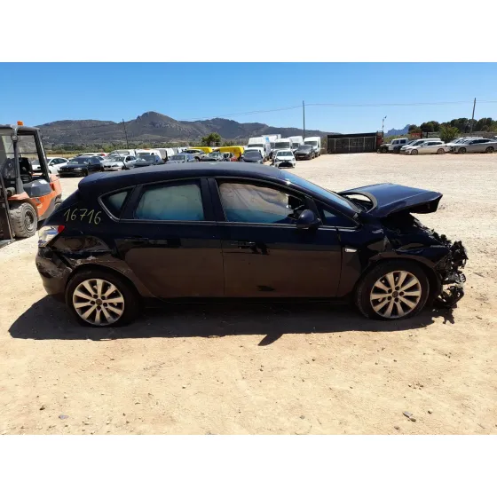 Opel ASTRA J (P10) 2009