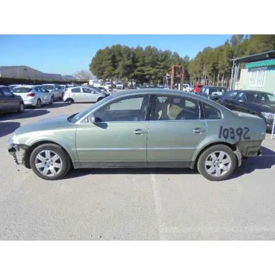 VOLKSWAGEN PASSAT BERLINA (3B3) '2001 COMFORTLINE VERDE