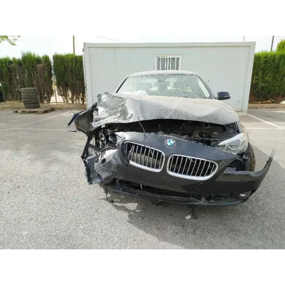 BMW SERIE 5 LIM. (F10) '2014 2.0 TURBODIESEL NEGRO