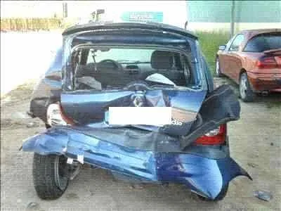 RENAULT CLIO II FASE II (B/CB0) RENAULT CLIO II FASE II (B/CB0) '2001 AUTHENTIQUE AZUL 2001