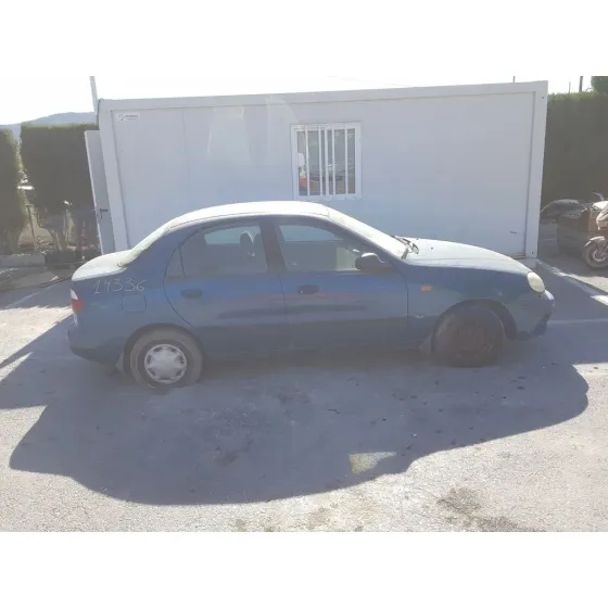 DAEWOO LANOS '2001 SE VERDE