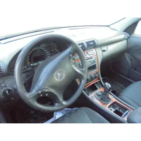 MERCEDES CLASE C (W203) BERLINA '2002 180 (203.035) DORADO