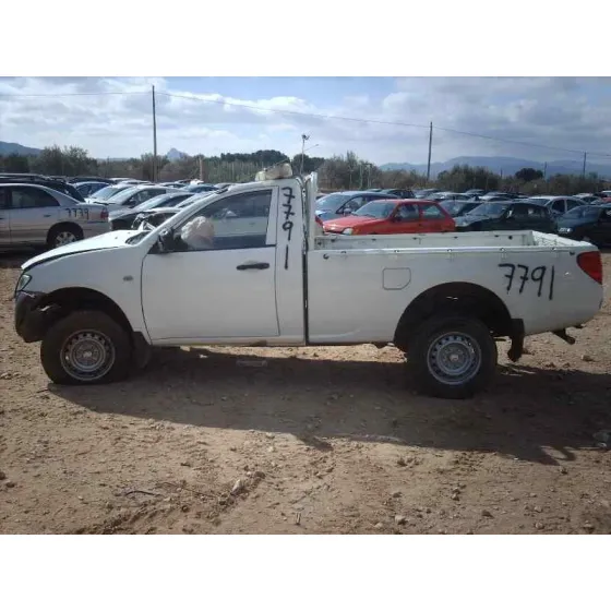 MITSUBISHI L 200 (KA0/KB0) '2010 INVITE CLUB CAB 4WD BLANCO
