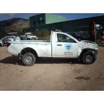 MITSUBISHI L 200 (KA0/KB0) MITSUBISHI L 200 (KA0/KB0) '2010 INVITE CLUB CAB 4WD BLANCO 2006