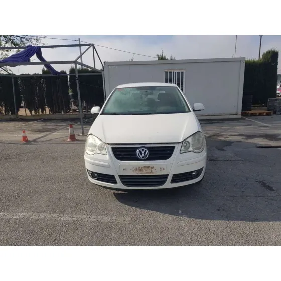VOLKSWAGEN POLO (9N3) '2008 EDITION BLANCO