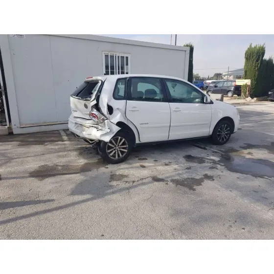 VOLKSWAGEN POLO (9N3) '2008 EDITION BLANCO