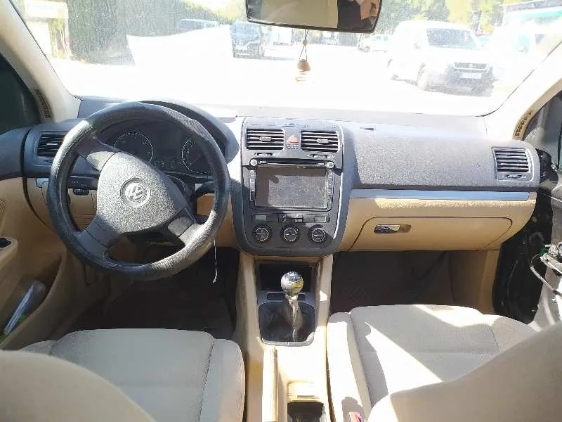 VOLKSWAGEN GOLF V BERLINA (1K1) '2005 TRENDLINE NEGRO