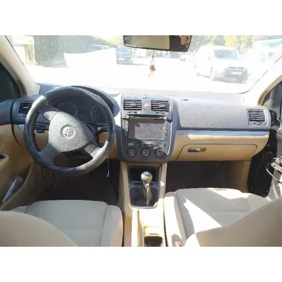VOLKSWAGEN GOLF V BERLINA (1K1) '2005 TRENDLINE NEGRO