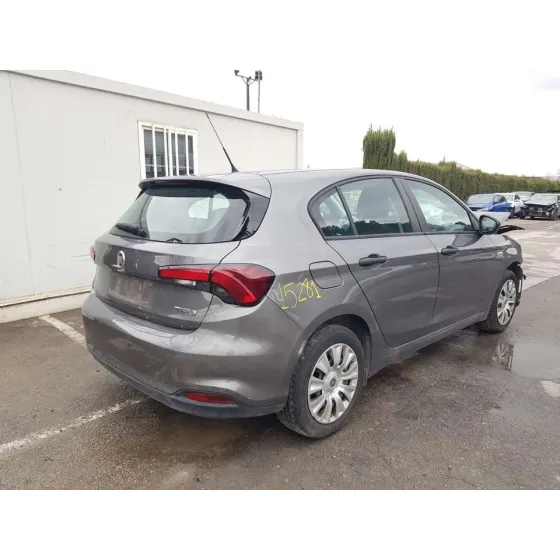 FIAT TIPO II (357) BERLINA '2018 EASY GRIS OSCURO