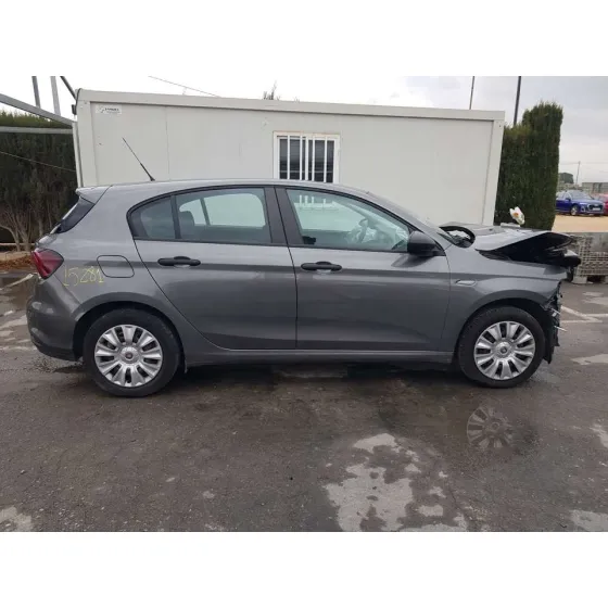 FIAT TIPO II (357) BERLINA '2018 EASY GRIS OSCURO
