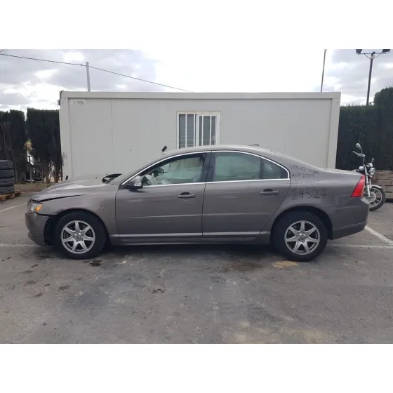 VOLVO S80 BERLINA '2007 D5 EXECUTIVE BEIG