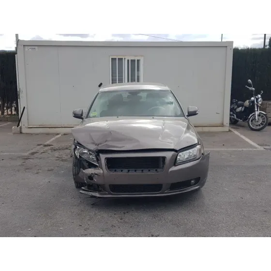 VOLVO S80 BERLINA '2007 D5 EXECUTIVE BEIG