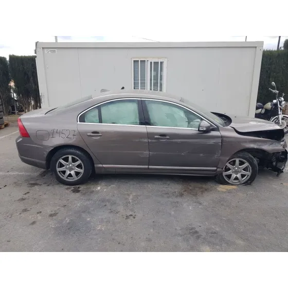 VOLVO S80 BERLINA '2007 D5 EXECUTIVE BEIG
