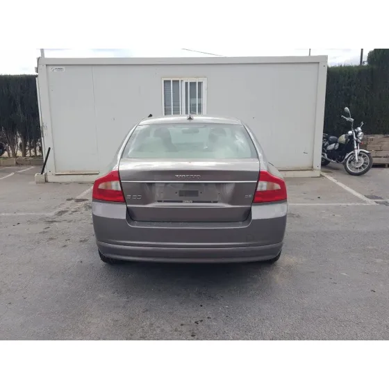 VOLVO S80 BERLINA '2007 D5 EXECUTIVE BEIG