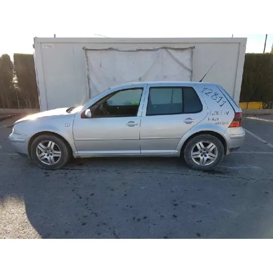 VOLKSWAGEN GOLF IV BERLINA (1J1) '2001 BASICO GRIS