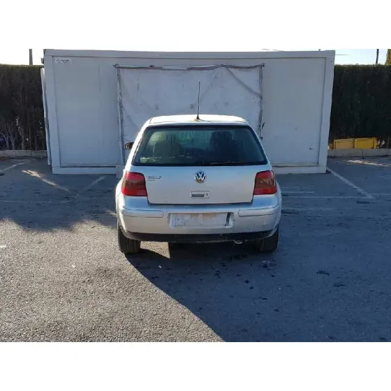 VOLKSWAGEN GOLF IV BERLINA (1J1) '2001 BASICO GRIS