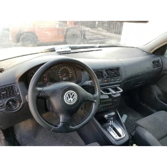 VOLKSWAGEN GOLF IV BERLINA (1J1) '2001 BASICO GRIS