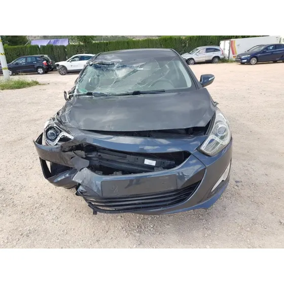 HYUNDAI I40 '2012 ESSENCE GRIS OSCURO