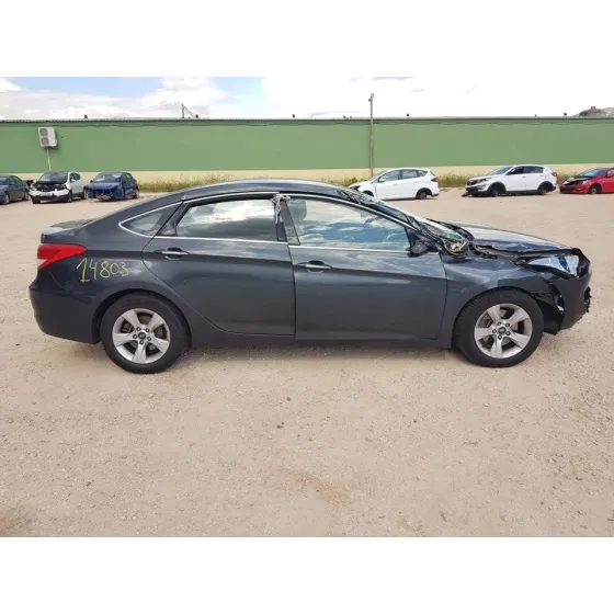 HYUNDAI I40 '2012 ESSENCE GRIS OSCURO