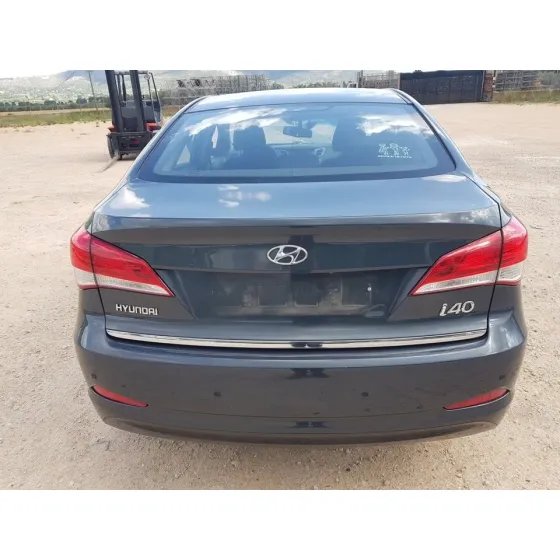 HYUNDAI I40 '2012 ESSENCE GRIS OSCURO