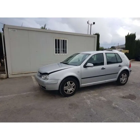 VOLKSWAGEN GOLF IV BERLINA (1J1) '2001 HIGHLINE GRIS