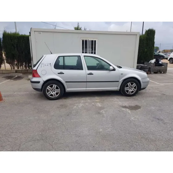 VOLKSWAGEN GOLF IV BERLINA (1J1) '2001 HIGHLINE GRIS