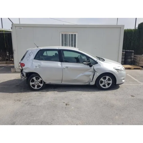TOYOTA AURIS '2010 ACTIVE GRIS