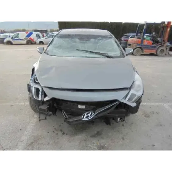 HYUNDAI I40 '2012 COMFORT GRIS OSCURO