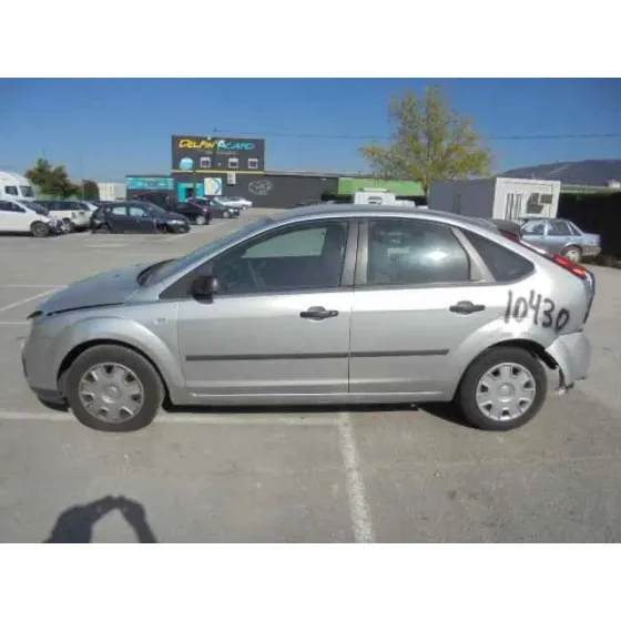 FORD FOCUS BERLINA (CAP) '2006 AMBIENTE (D) GRIS