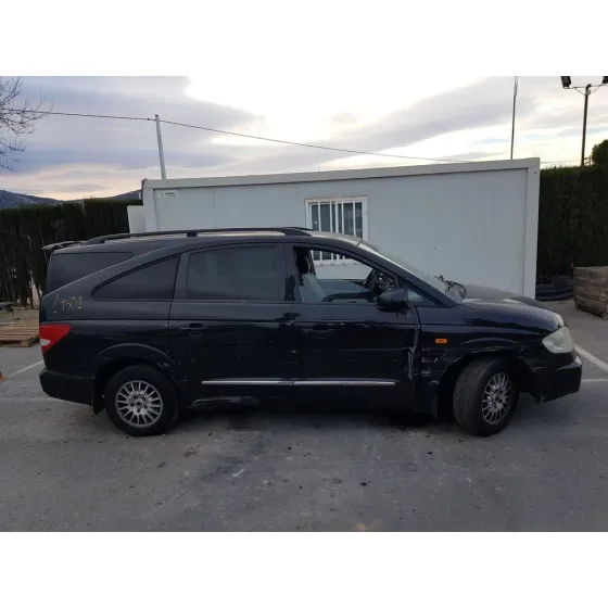 SSANGYONG RODIUS '2007 XDI NEGRO
