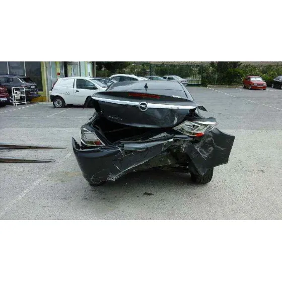OPEL INSIGNIA BERLINA '2009 EDITION GRIS