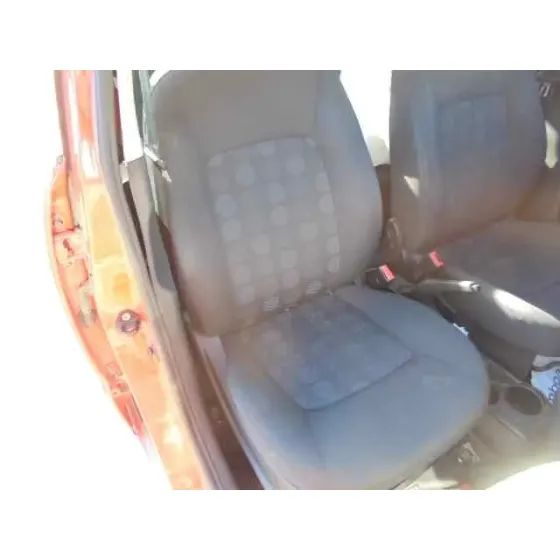 HYUNDAI I10 '2011 CLASSIC ROJO