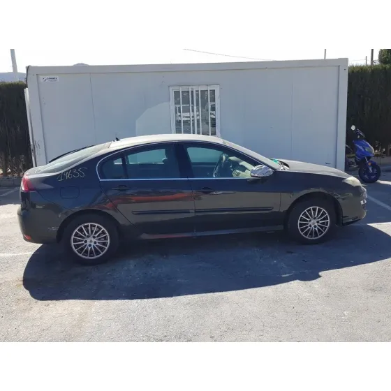 RENAULT LAGUNA III '2011 AUTHENTIQUE NEGRO
