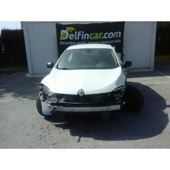 RENAULT MEGANE III BERLINA 5 P '2011 DYNAMIQUE BLANCO