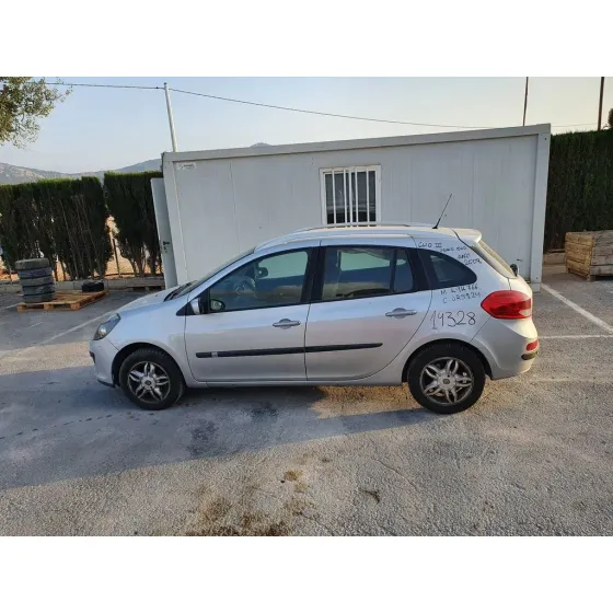 RENAULT CLIO GRANDTOUR '2008 AUTHENTIQUE GRIS