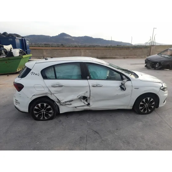 Fiat TIPO HATCHBACK (356_, 357_) 2016