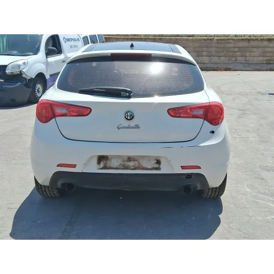 Alfa Romeo GIULIETTA (940_) 2010