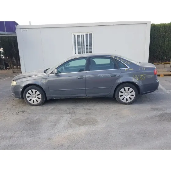 AUDI A4 BERLINA (8E) '2007 2.0 TDI 16V (103KW) GRIS OSCURO