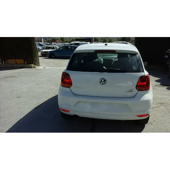 VOLKSWAGEN POLO (6C1) '2015 ADVANCE BLUEMOTION BLANCO