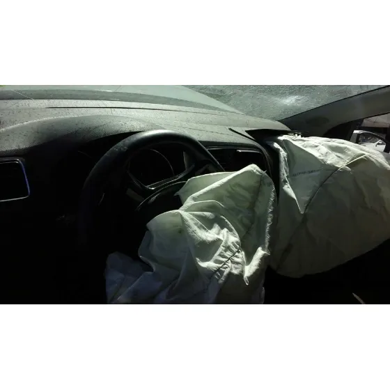 VOLKSWAGEN POLO (6C1) '2015 ADVANCE BLUEMOTION BLANCO