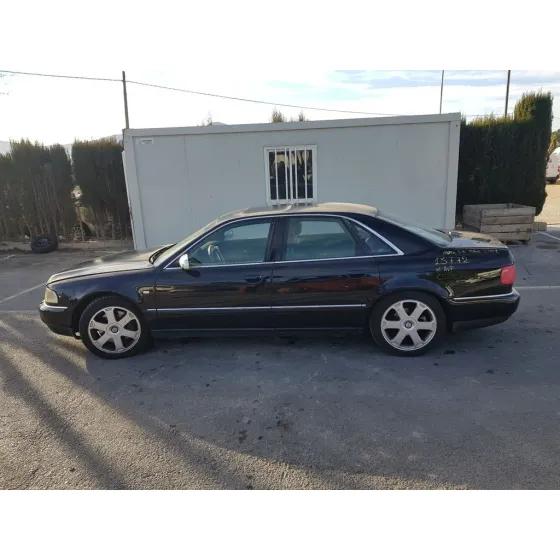 AUDI S8 (D2) '2001 4.2 NEGRO