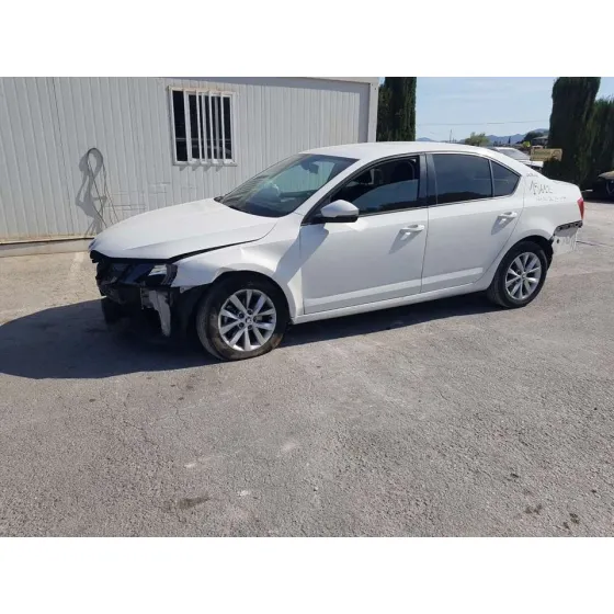 SKODA OCTAVIA LIM. (5E3) '2018 ACTIVE BLANCO