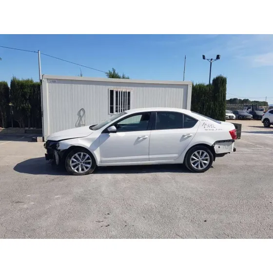 SKODA OCTAVIA LIM. (5E3) '2018 ACTIVE BLANCO