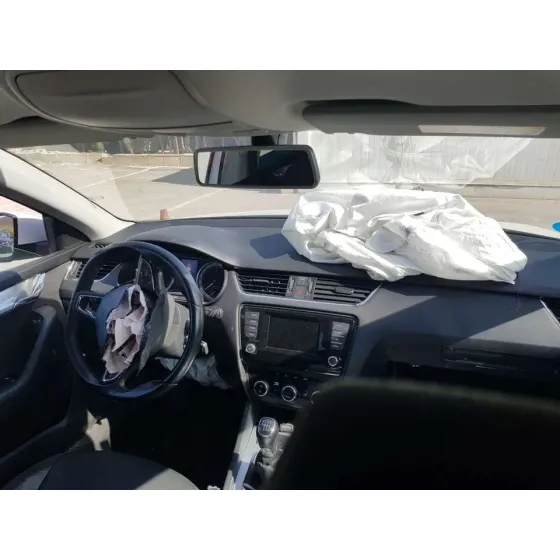 SKODA OCTAVIA LIM. (5E3) '2018 ACTIVE BLANCO