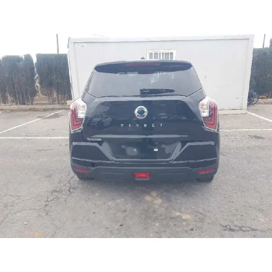 SSANGYONG TIVOLI '2020 NEGRO
