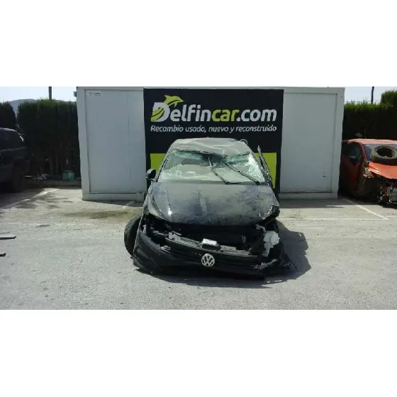 VOLKSWAGEN POLO '2018 ADVANCE NEGRO