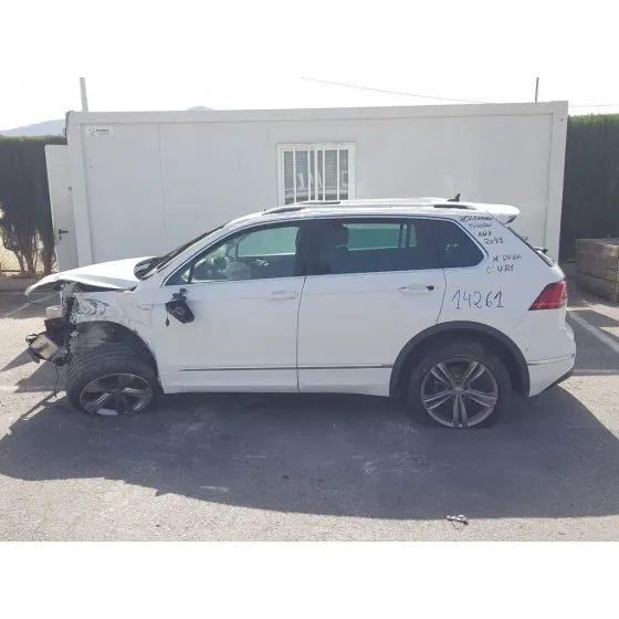 VOLKSWAGEN TIGUAN '2019 ADVANCE BMT BLANCO