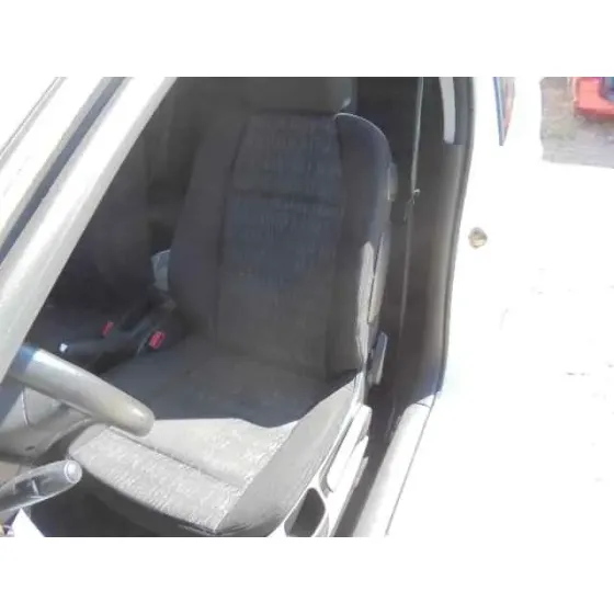 PEUGEOT 307 BERLINA (S2) '2001 XS BLANCO