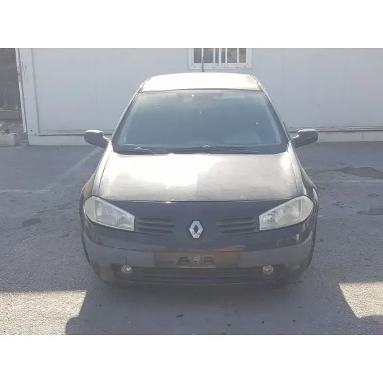 RENAULT MEGANE II BERLINA 3P '2005 CONFORT AUTHENTIQUE NEGRO